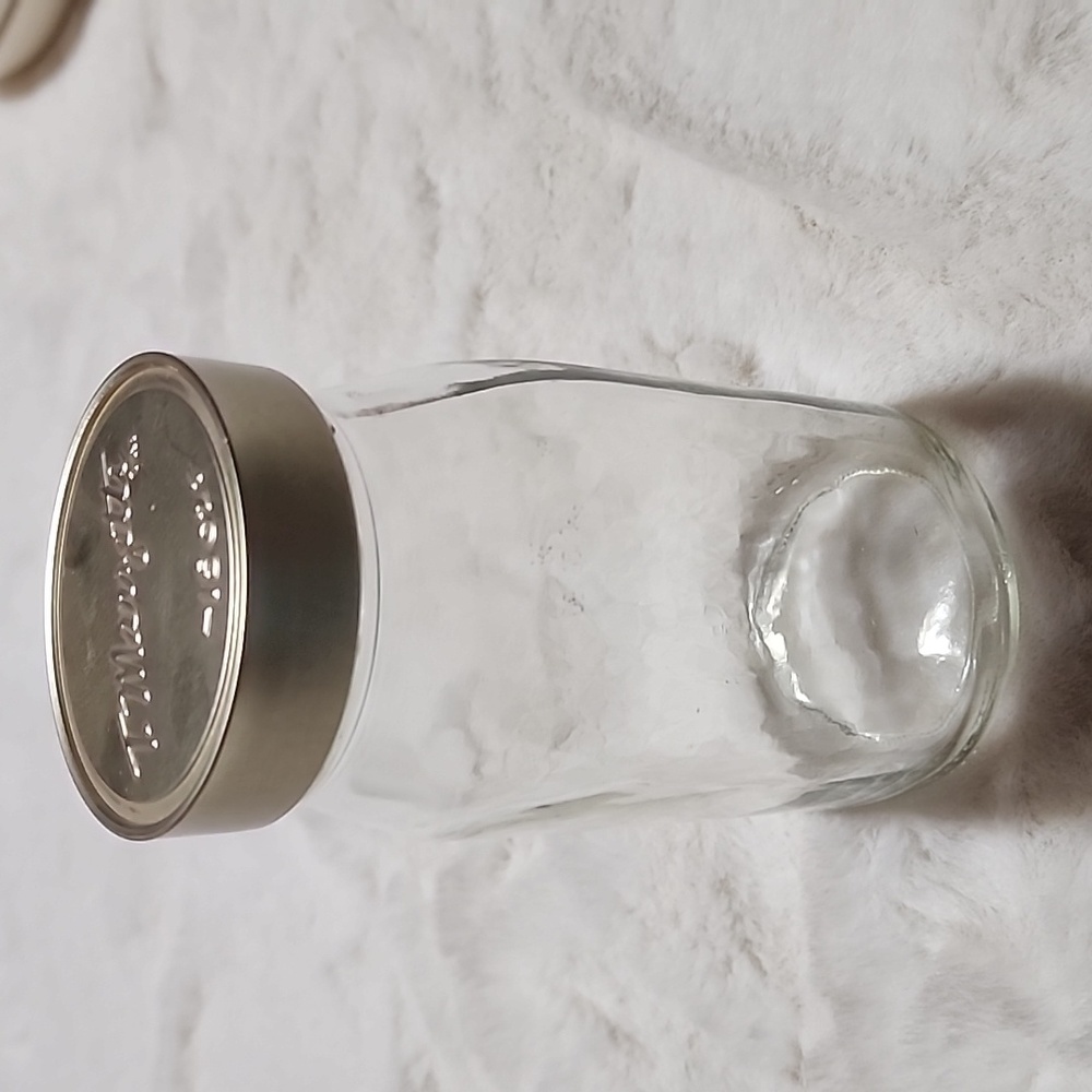 T. MARZETTI TM 15 OZ. EMPTY CLEAR JAR. - Picture 2 of 5